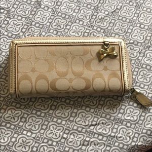 Coach wallet